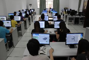 数字美术工作室全貌 数字美术工作室全貌